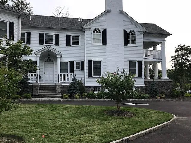 Fairfield Arnold Manor At West Islip — Photo 6
