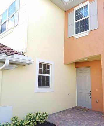 2nd image of 4390 Lazio Way #406