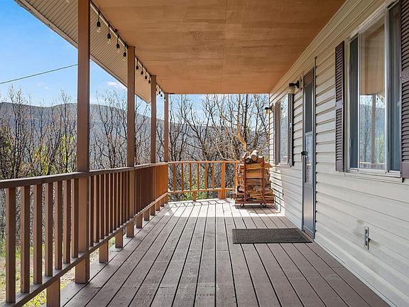 3rd image of 1116 Cove Road
