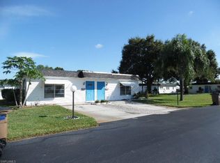 9 Tangerine Ct, Lehigh Acres, FL 33936