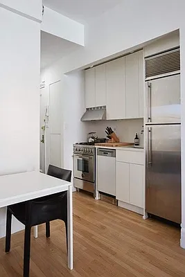 Rented by Sotheby's International Realty | media 19