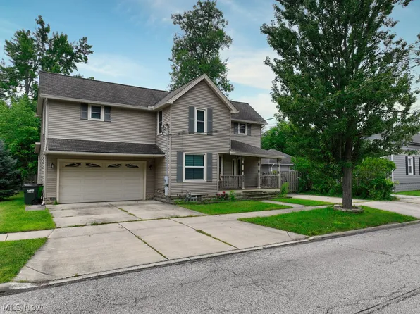 96 E Center St, Berea, OH 44017