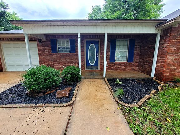 5th image of 1012 Gar Creek Ln