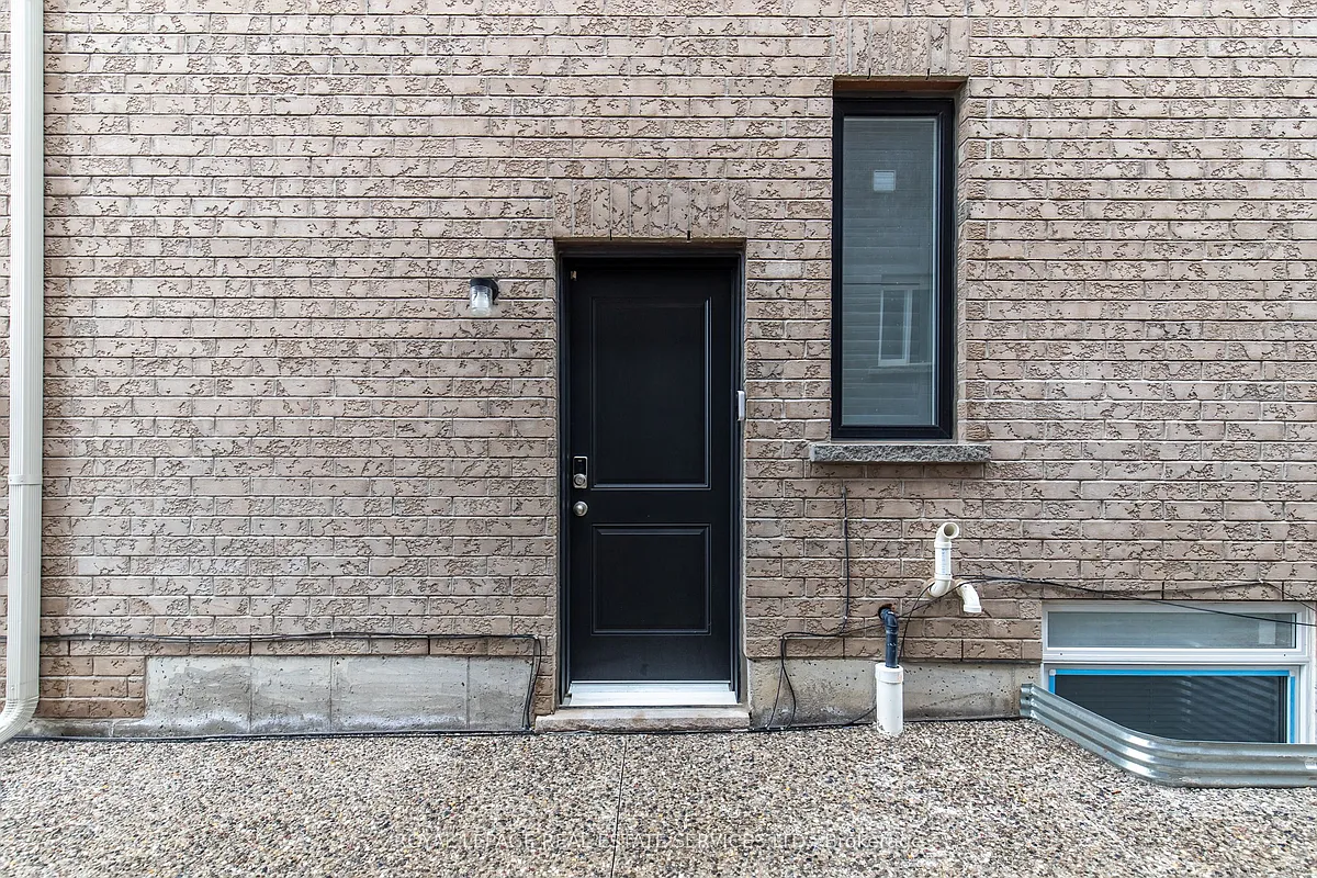 Building Photo - 48 Eringate Ct #LOWER