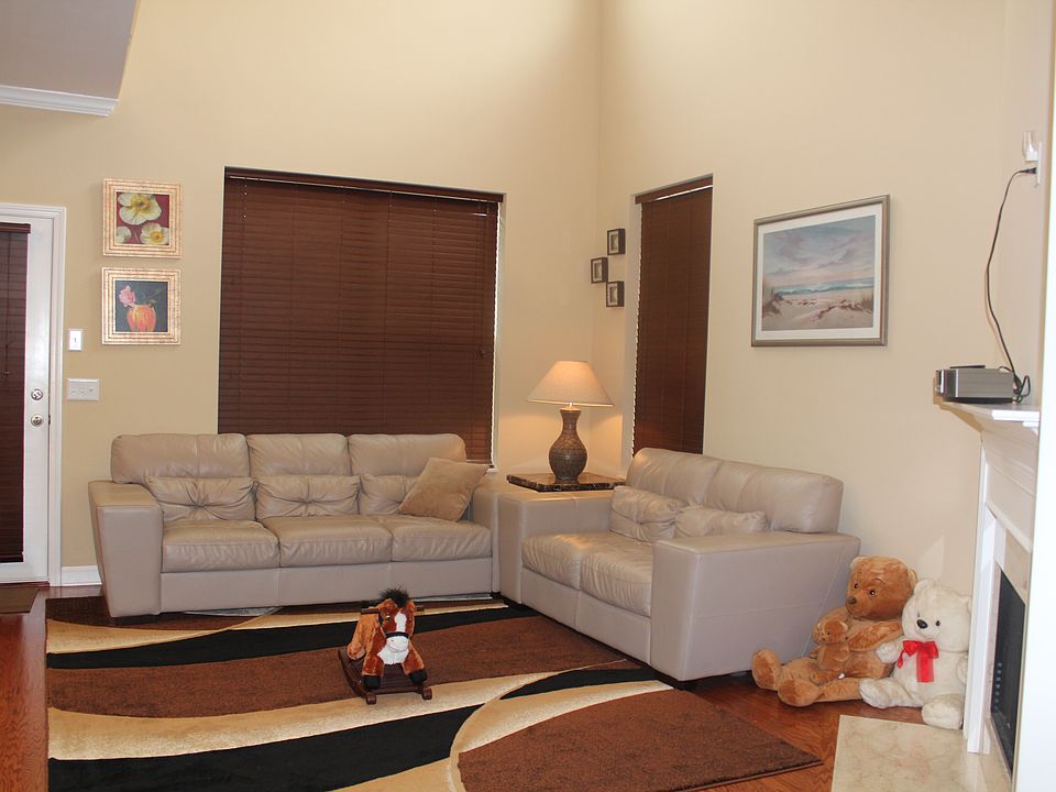 1st image of 1332 Riverbrook Dr