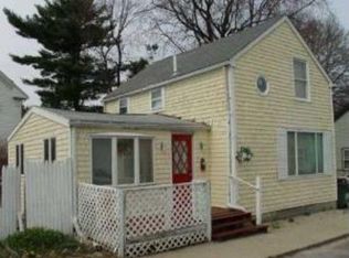 7 Howard St, Cranston, RI 02920