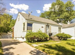 6011 University Ave #2, Des Moines, IA 50311