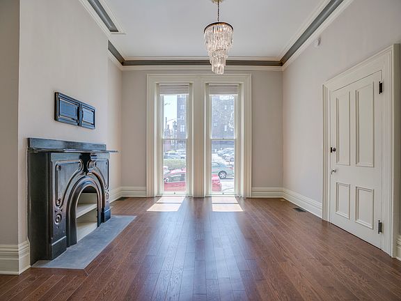 4th image of 852 N Lincoln Ave #1
