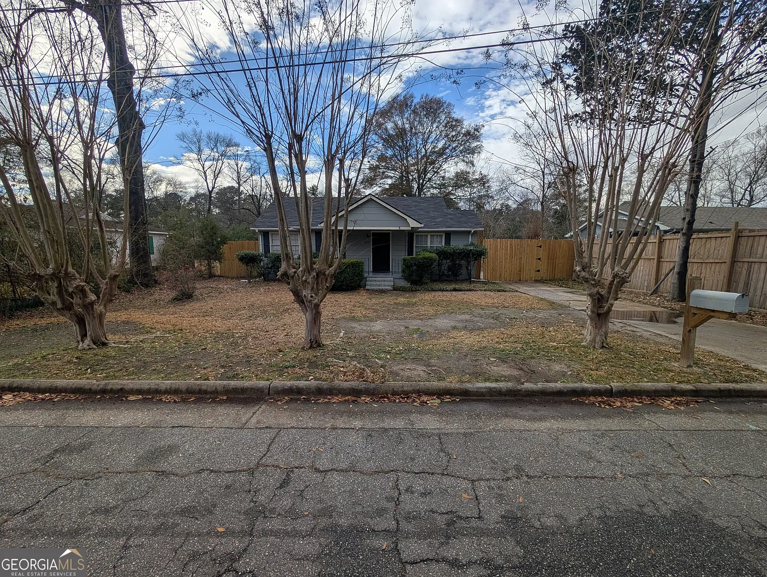 1647 Berkley Ave photo 1