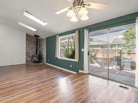 5th image of 4214 Pheasant Dr