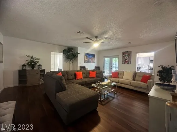 2125 Elm Ave, Las Vegas, NV 89101