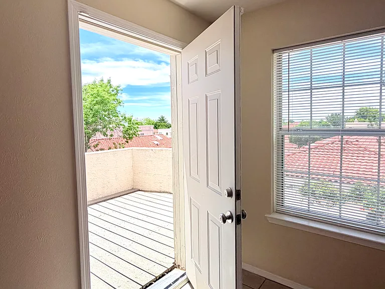 6125 Rosetree Pl NE — Photo 25
