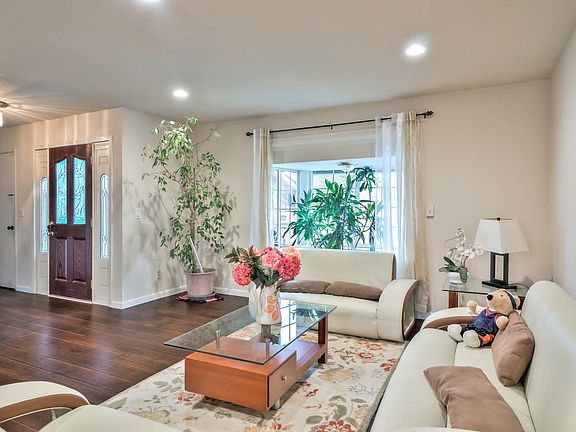 4th image of 2962 Glen Alden Ct