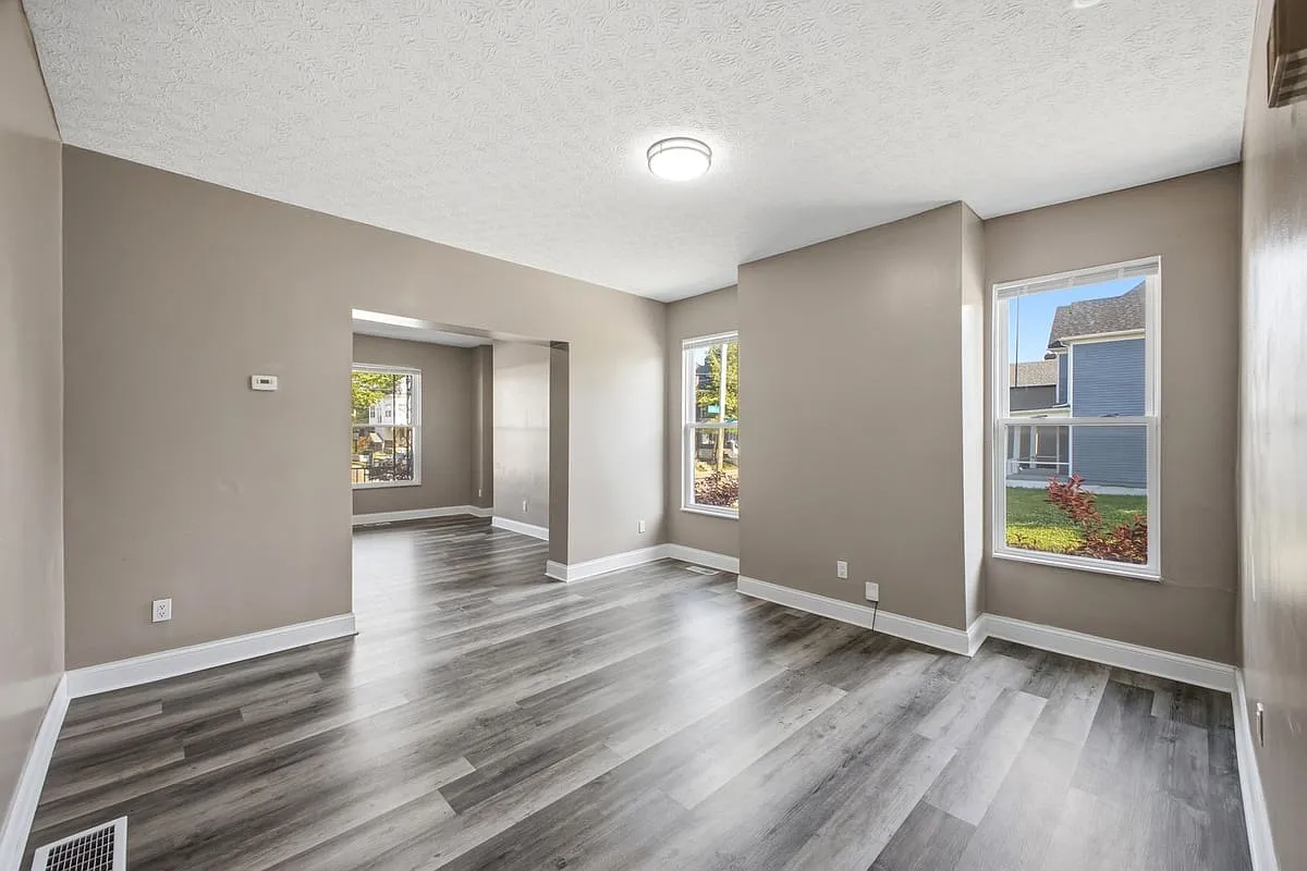 Building Photo - 387 Saint Clair Ave