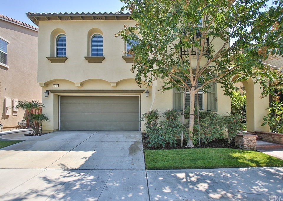 1st image of 348 W Weeping Willow Ave