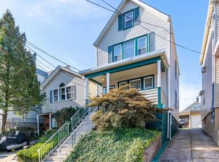 445 Neville St, Perth Amboy, NJ 08861