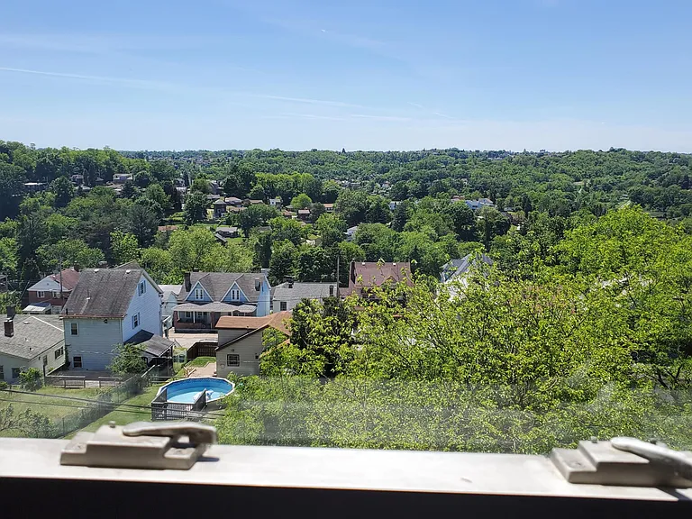 1812 Brownsville Rd #2 — Photo 10