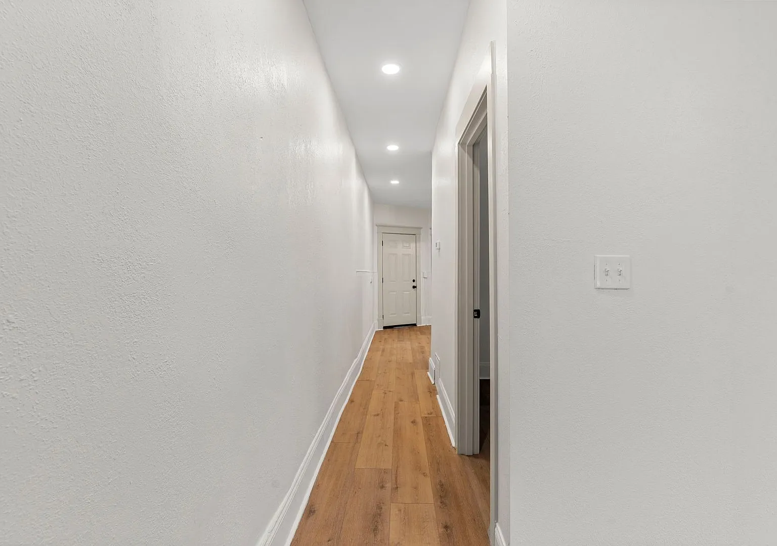 3728 Hydraulic — Photo 2