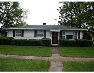 1st image of 601 E Lawrence St