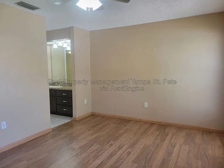 2024 Sheffield Ct — Photo 13