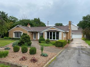 14045 Elwell Rd, Van Buren Township, MI 48111