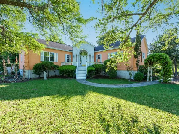 101 Pheasant Dr, Brunswick, GA 31525