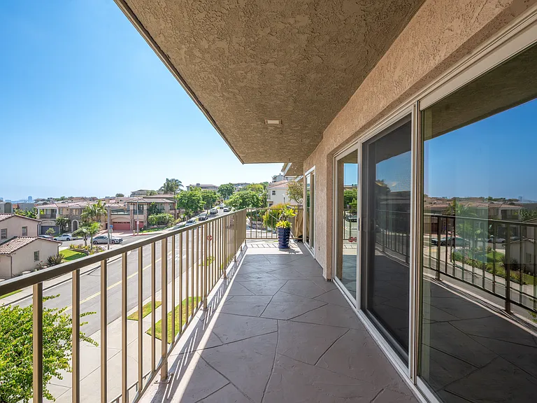 2700 E Panorama Dr #304 — Photo 25