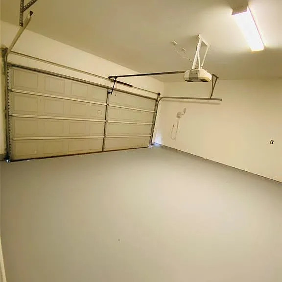 708 Aliso Trl — Photo 13