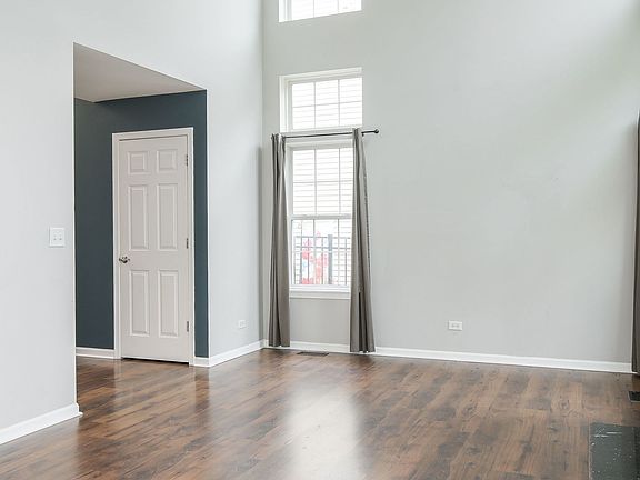 5th image of 12939 W Wakefield Dr