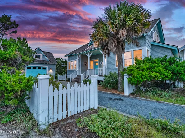 20 Peppervine Trail, Bald Head Island, NC 28461