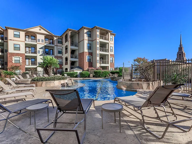 Bay Vista Apartments — Photo 14