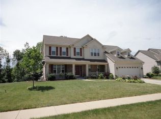 10357 S Rosemont Ln, Oak Creek, WI 53154