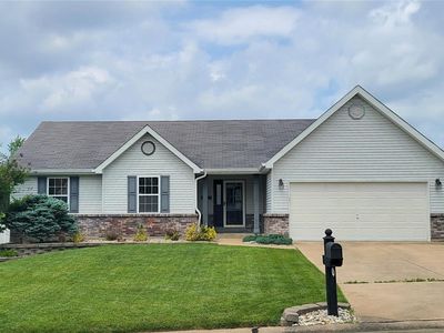 126 Green Forest Estates Dr, Saint Peters, MO, 63376