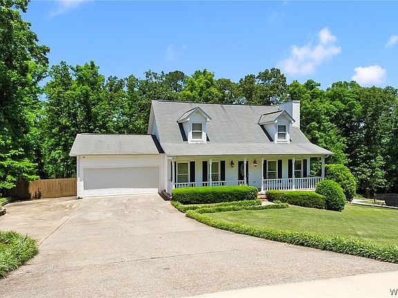 2nd image of 12399 Hunters Pointe Dr