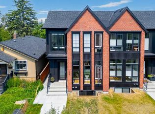136 S 10th Ave NW, Calgary, AB T2M 0B4