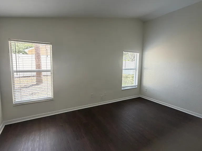 11719 Crest Creek Dr — Photo 9