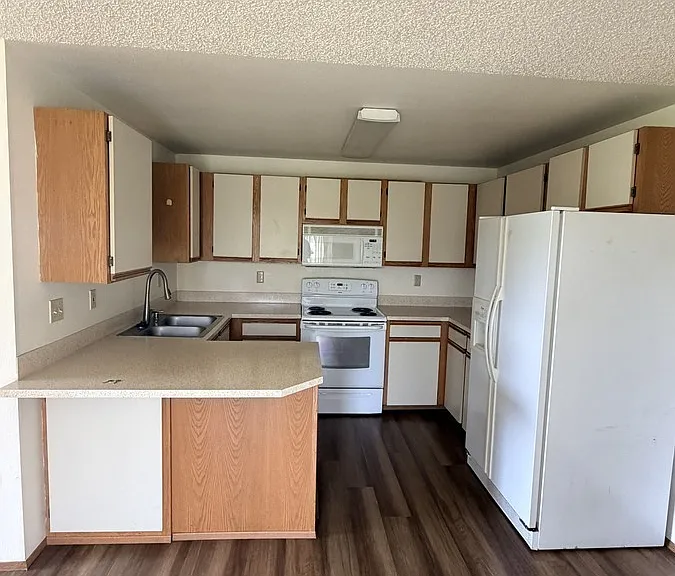 2561 Warner Ave #B — Photo 5