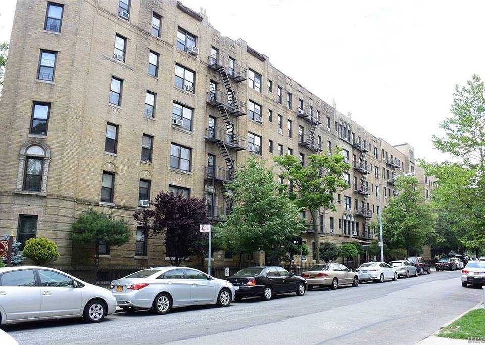 1st image of 83-64 Talbot St #3