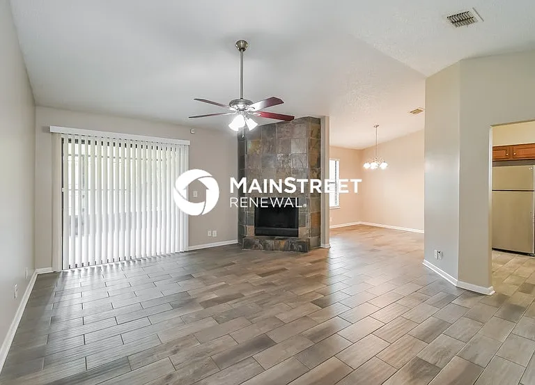 10838 Naples Ct S — Photo 4