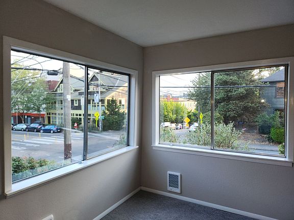 3rd image of 1202 E Denny Way #1202