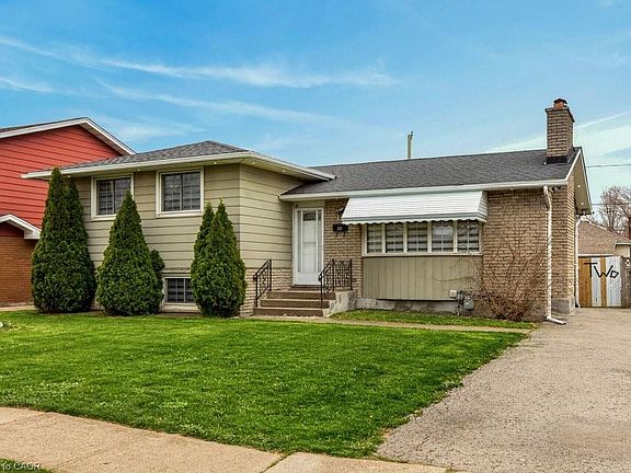 2nd image of 20 Saint Charles Dr