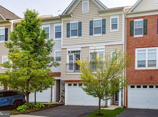 102 Hunting Creek Ln, Stafford, VA 22556