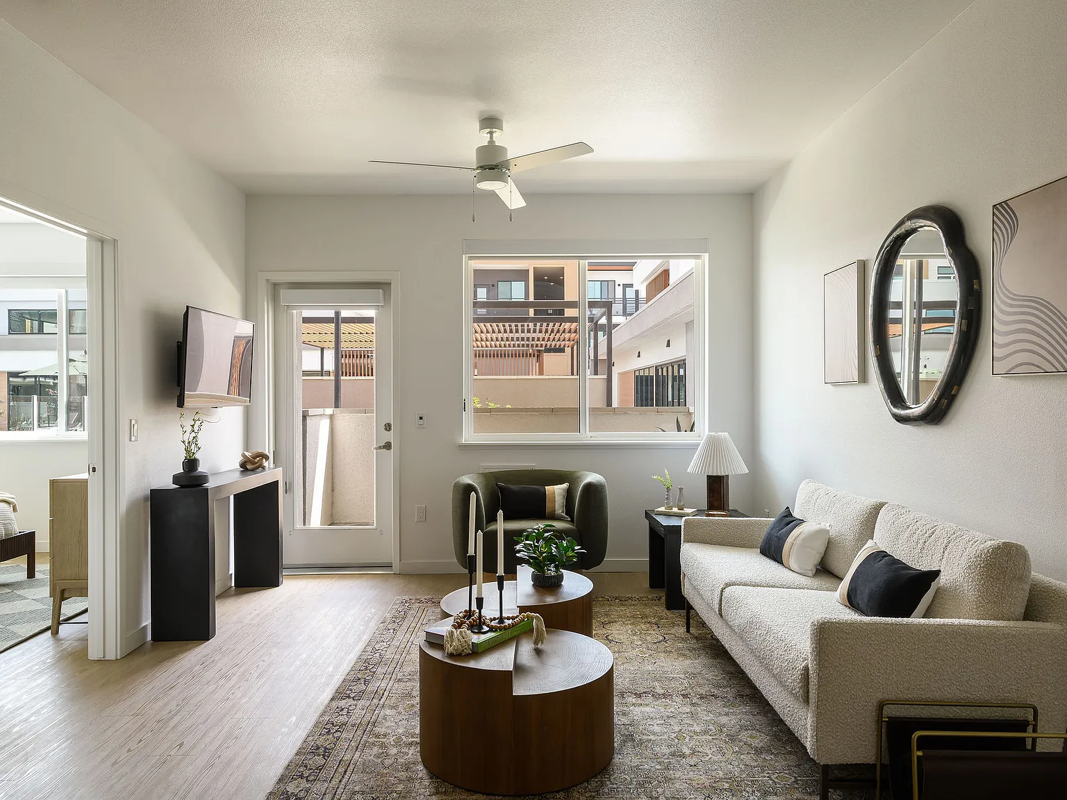 Sutter Green Apartments — Photo 2