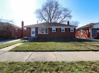 24253 Petersburg Ave, Eastpointe, MI