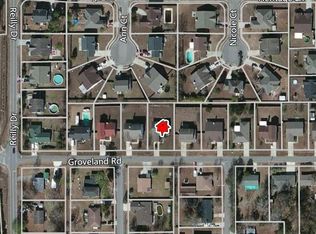 8212 Groveland Rd, Ocean Springs, MS 39564