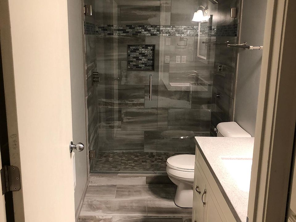 1st image of 1749 Oakdale Ave APT 4