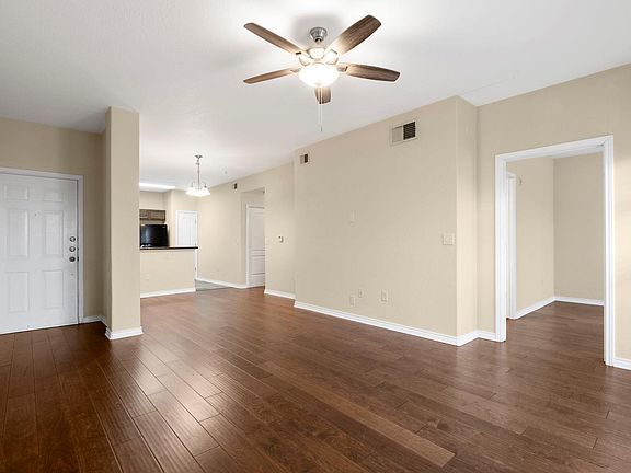 4th image of 6810 Deatonhill Dr #4102