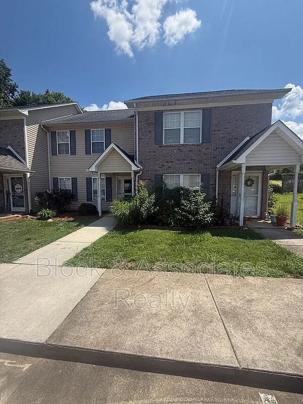 2 bed, 2.5 bath, $1,395 — Photo 1
