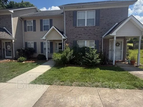 4121 Bentley Dr, Randleman, NC 27317