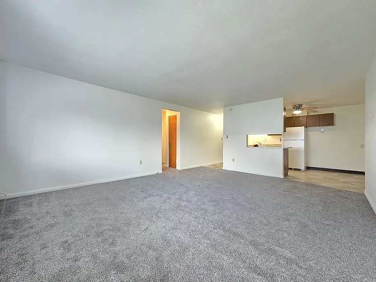 502 13th St SE — Photo 7